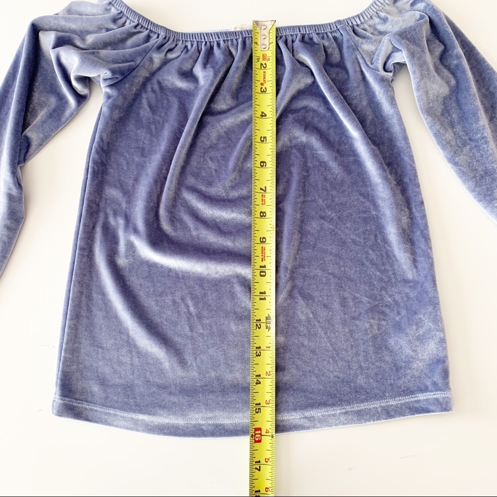 Silence + noise blue velvet off the shoulder long sleeve top - Picture 5 of 8